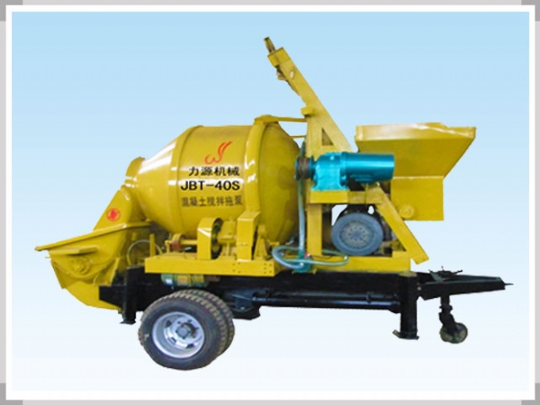 混凝土攪拌拖泵多少錢(qián)？哪家好？